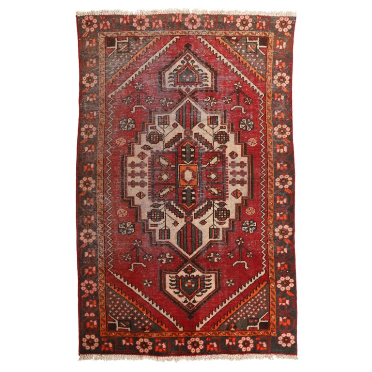 فرش قدیمی دستبافت دو و نیم متری