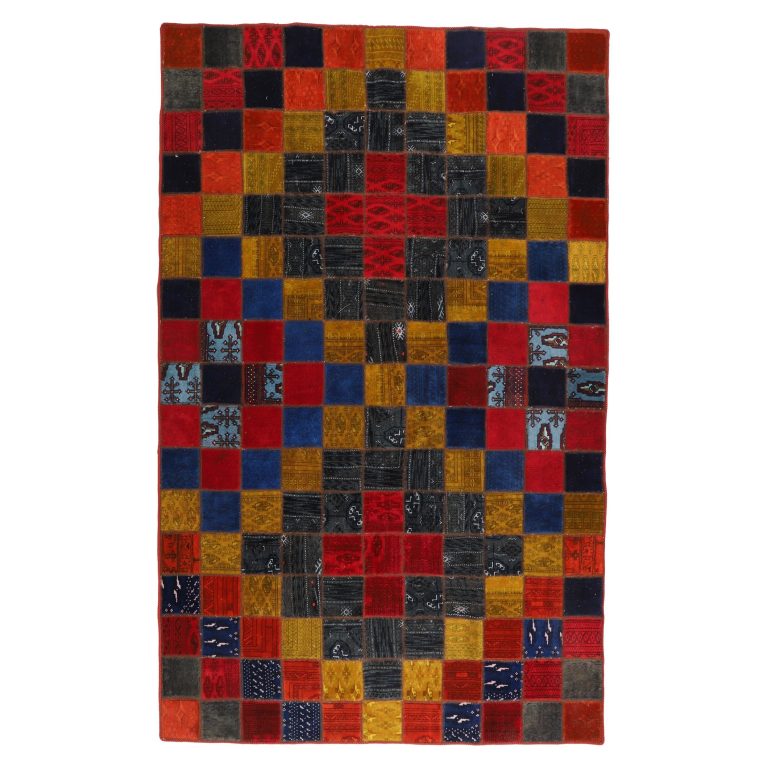 کلاژ فرش دستبافت رنگ شده چهار و نیم متری مدل وینتیج