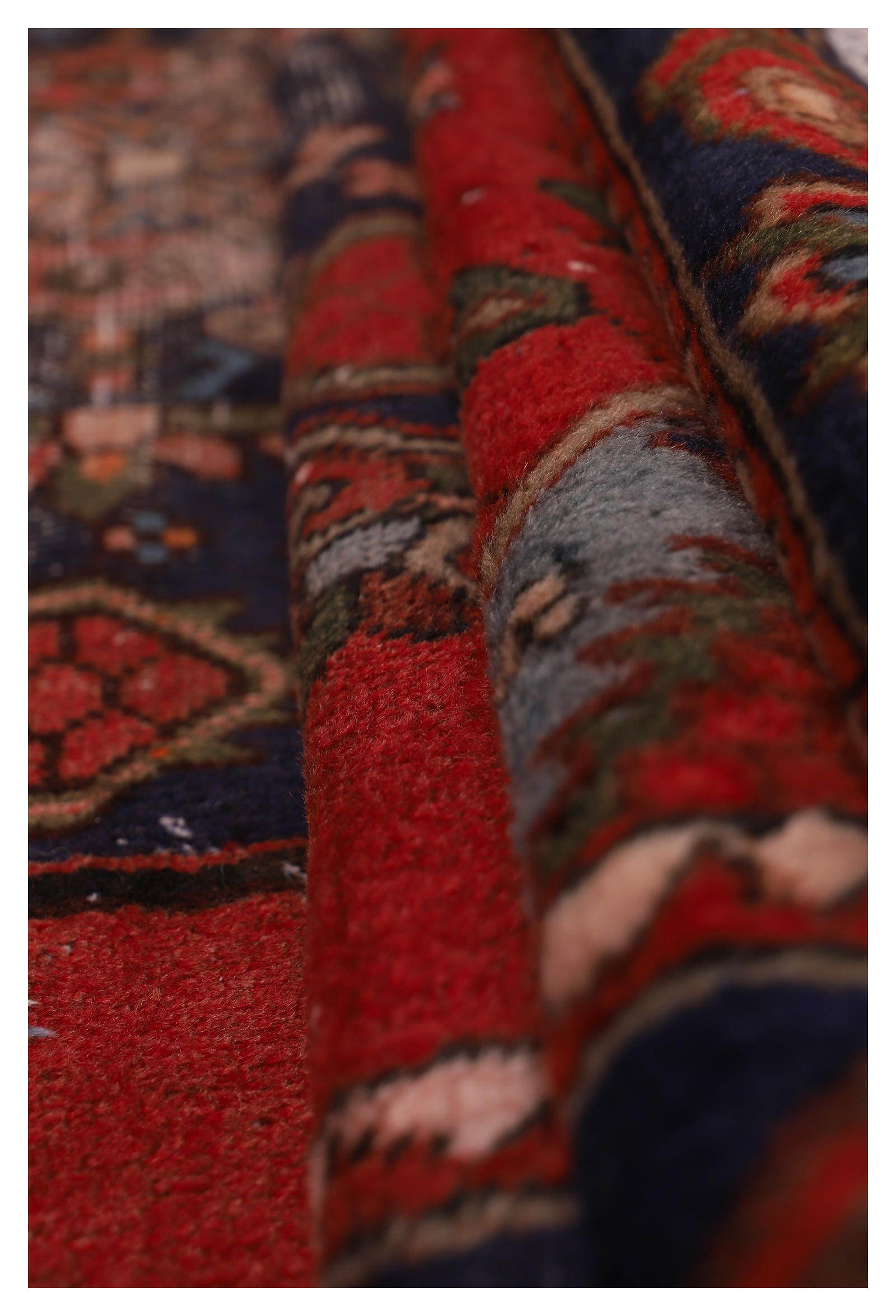 فرش قدیمی دستبافت چهار ونیم متری کد 1-140653