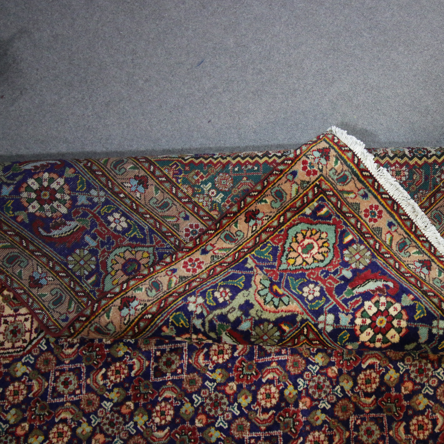 فرش قدیمی دستباف دوازده متری مدل تبریز کد 40108179 | سرمه ای | گارانتی اصالت و سلامت فیزیکی کالا