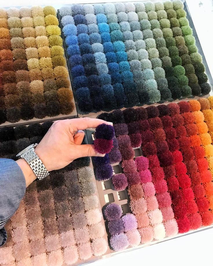 تأثیر رنگ فرش در دکوراسیون داخلی؛ چگونه با انتخاب درست، فضای خانه را متحول کنیم؟