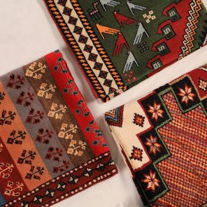 فرش عشایری میراث زنده کوچ‌نشینان و هنر اصیل ایرانی