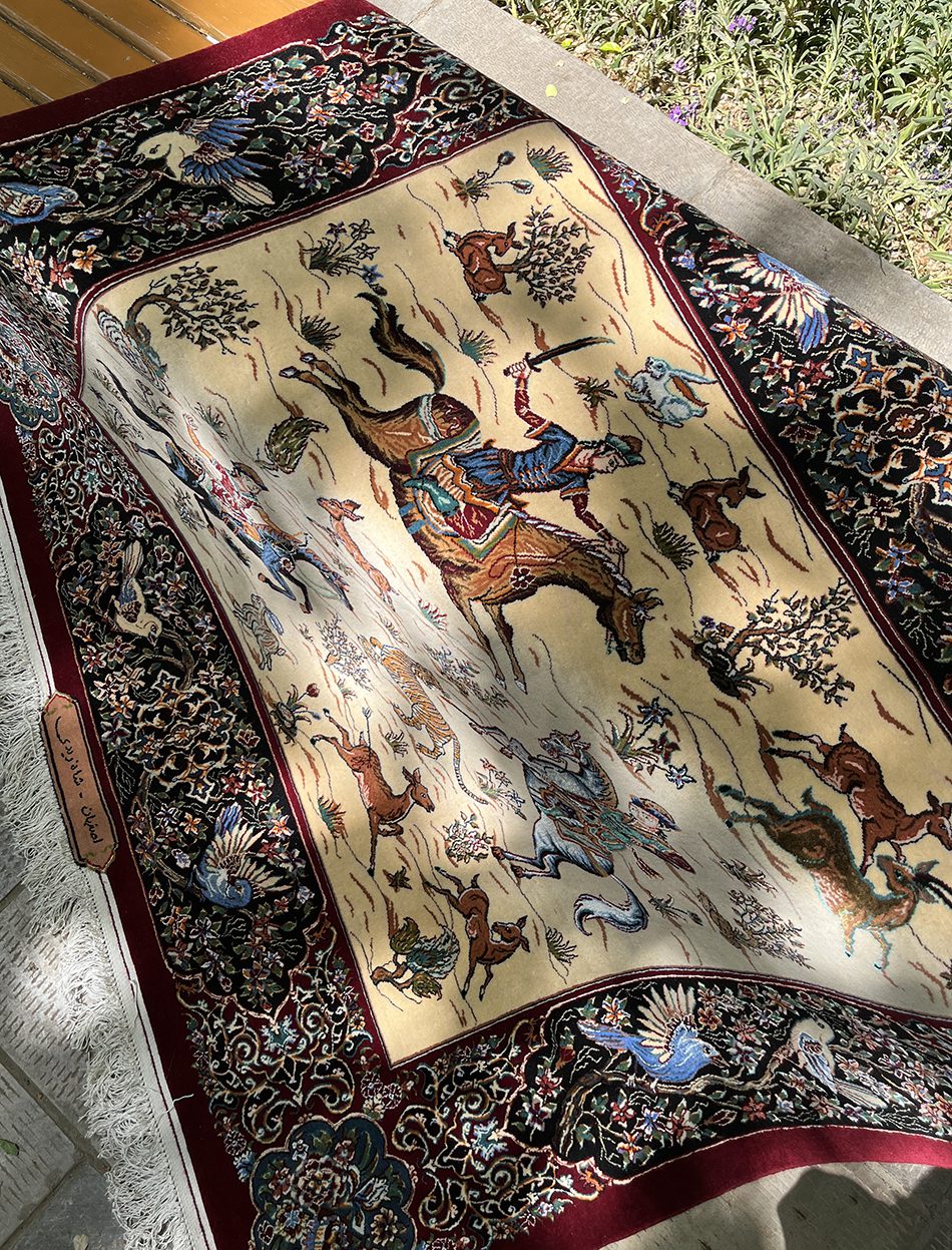 فرشهای شکارگاه –شاهکاری روایی در هنر قالیبافی ایرانی