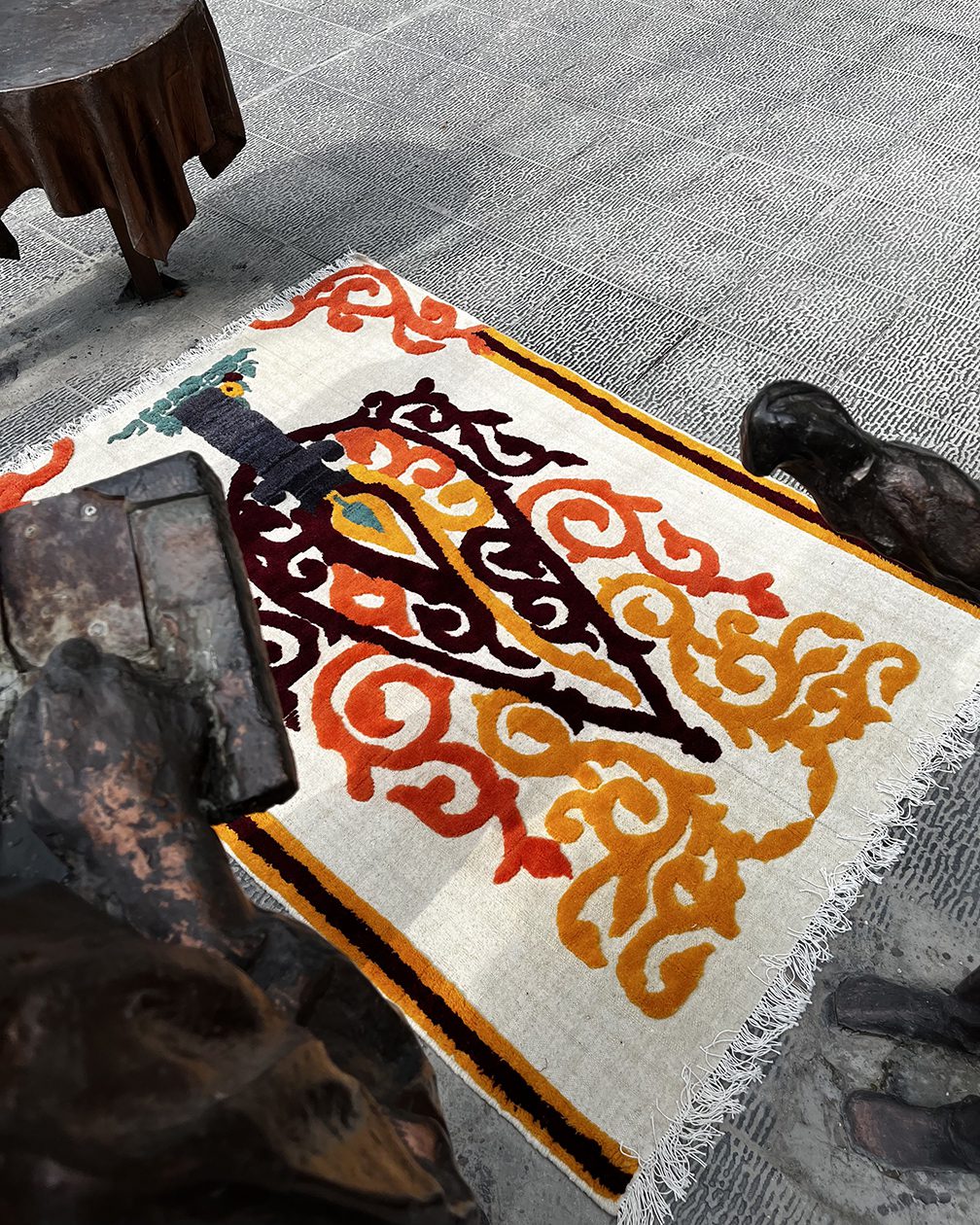 گلیم فرش سرو آتش